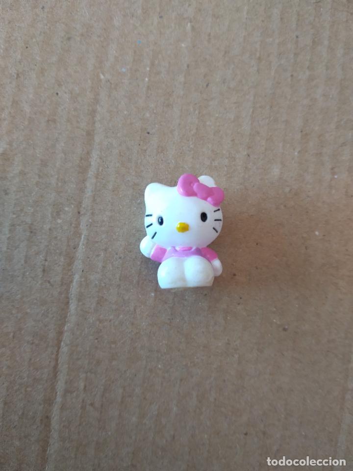 Juguetes antiguos y Juegos de colecci&oacute;n: FIGURA DE JUGUETE HELLO KITTY MIDE APROXIMADAMENTE 2,1CM X 1,6CM
