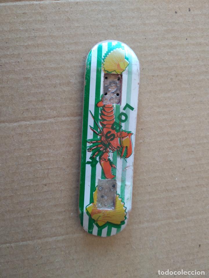 Juguetes antiguos y Juegos de colecci&oacute;n: FIGURA DE JUGUETE MONOPATIN SKATE LOBSTER MIDE APROXIMADAMENTE 9,8CM X 2,5CM