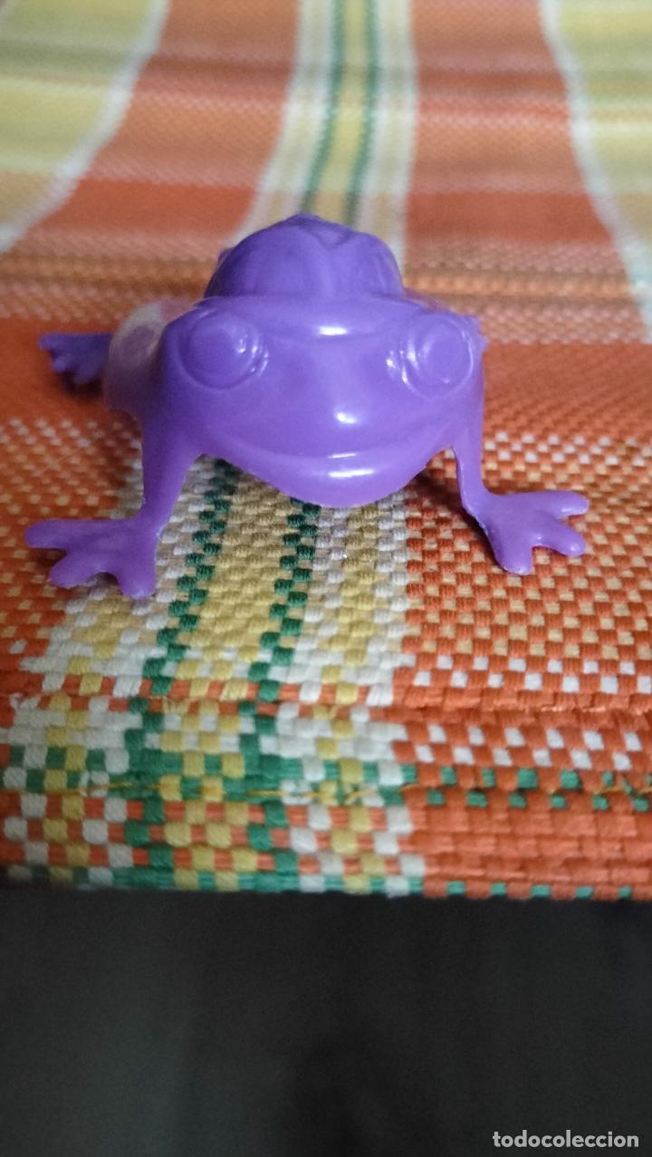 Juguetes antiguos y Juegos de colecci&oacute;n: ANTIGUA RANA SALTARINA
