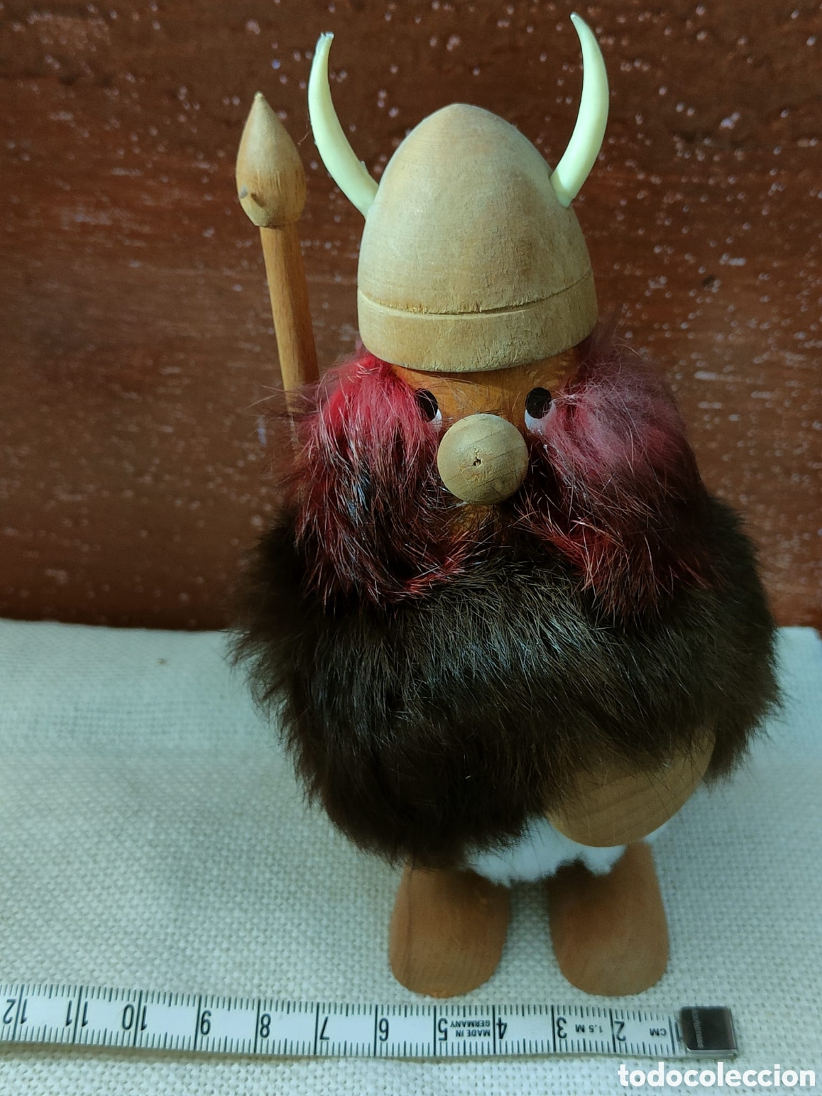 Juguetes antiguos y juegos de colecci&oacute;n: Vikingo de madera