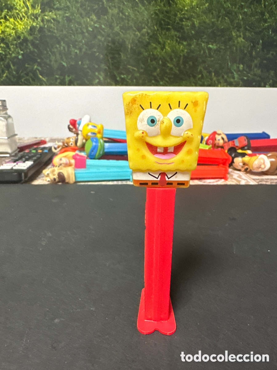 Juguetes antiguos y Juegos de colecci&oacute;n: Dispensador pez bob esponja