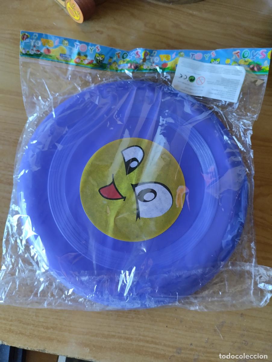 Juguetes antiguos y Juegos de colecci&oacute;n: frisbee azul de plastico y en su blister