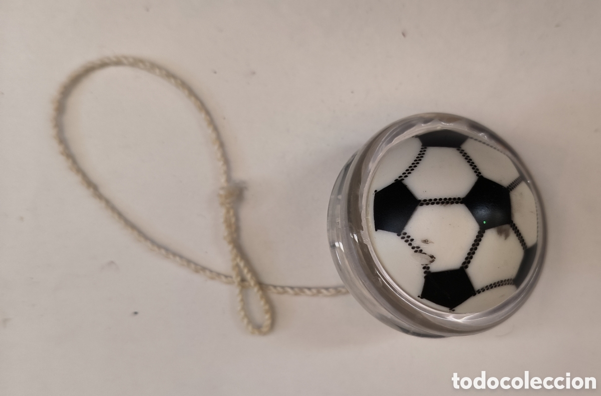 Altes Spielzeug und Spiele: Yo yo - bal&oacute;n de f&uacute;tbol - car14