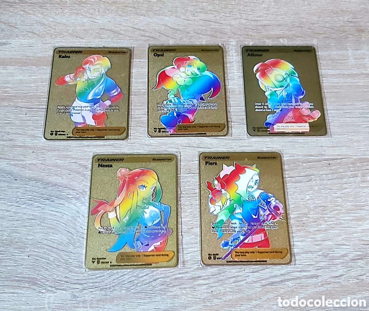 Juguetes antiguos y juegos de colecci&oacute;n: 5 cartas Entrenadores Pokemon de metal arcoiris