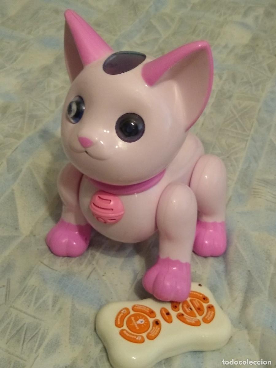 Juguetes antiguos y Juegos de colecci&oacute;n: Gatita robot RC interactiva. Funcionando