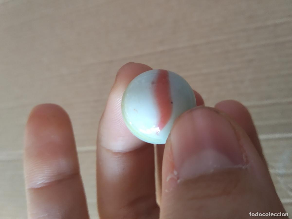 Juguetes antiguos y Juegos de colecci&oacute;n: CANICA BOLA DE JUGUETE COLOR ROJO AMARILLO AZUL