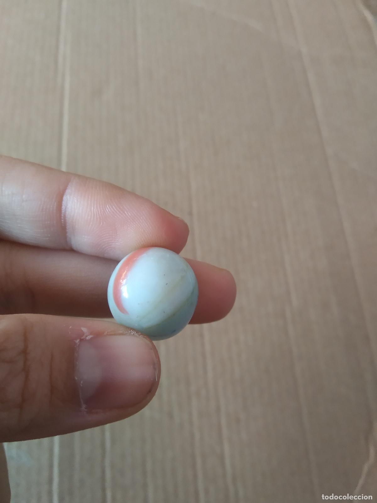 Juguetes antiguos y Juegos de colecci&oacute;n: CANICA BOLA DE JUGUETE COLOR ROJO AMARILLO AZUL