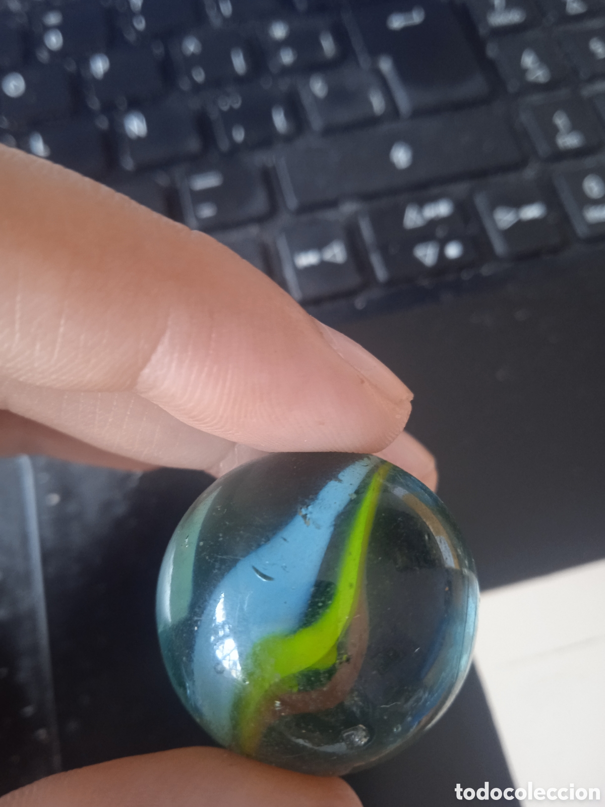 Juguetes antiguos y Juegos de colecci&oacute;n: CANICA BOLA DE JUGUETE COLOR AMARILLO ROJO BLANCO