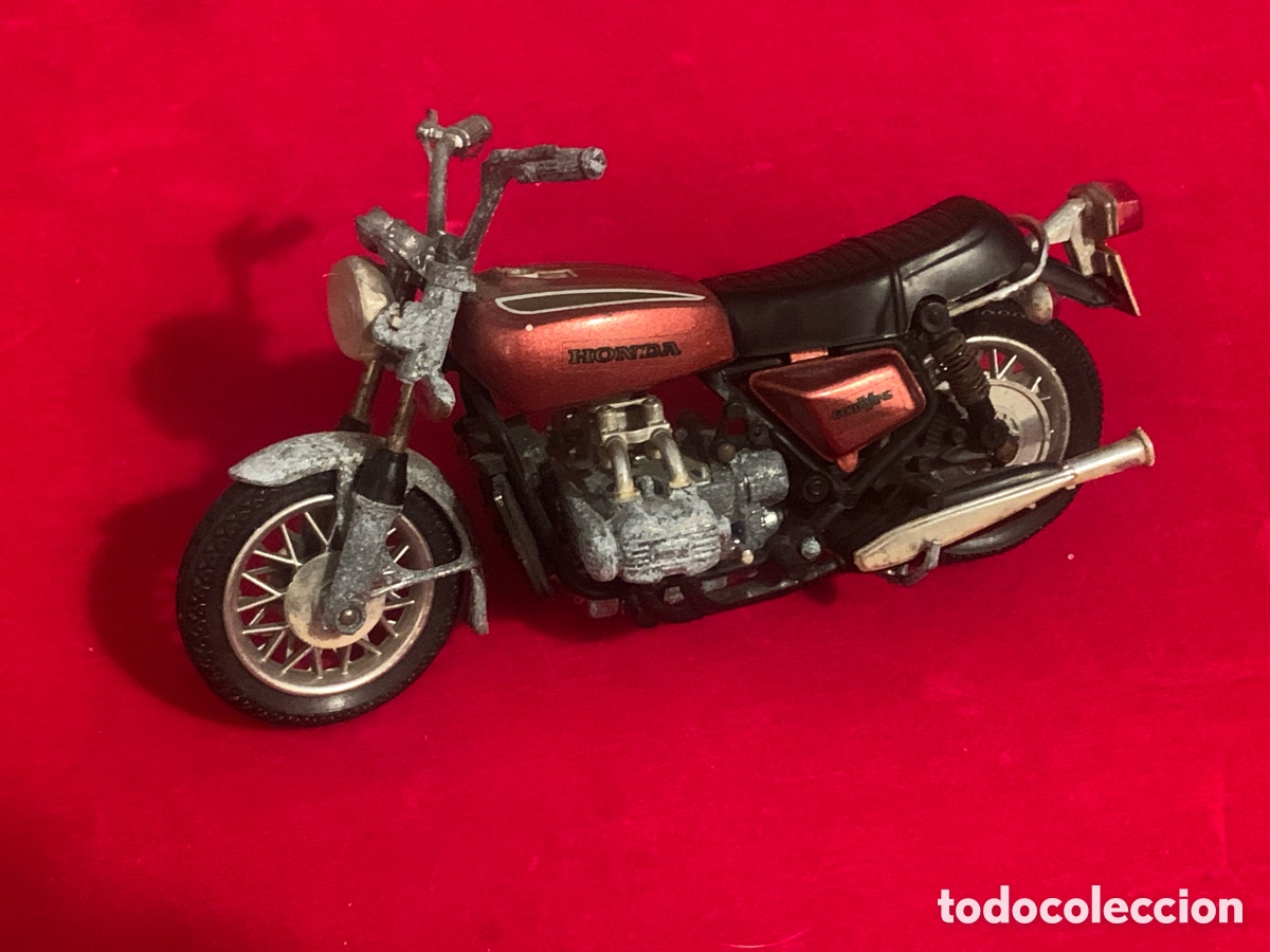 Juguetes antiguos y Juegos de colecci&oacute;n: Moto Honda miniatura mide adpox 15 cm a restaurar o piezas