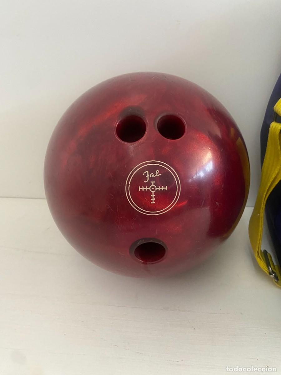 Brinquedos antigos e Jogos de cole&ccedil;&atilde;o: BOLA BOLOS CON BOLSA TRANSPORTE Y MU&Ntilde;EQUERA LA BOLA ESTA EN PERFECTO ESTADO
