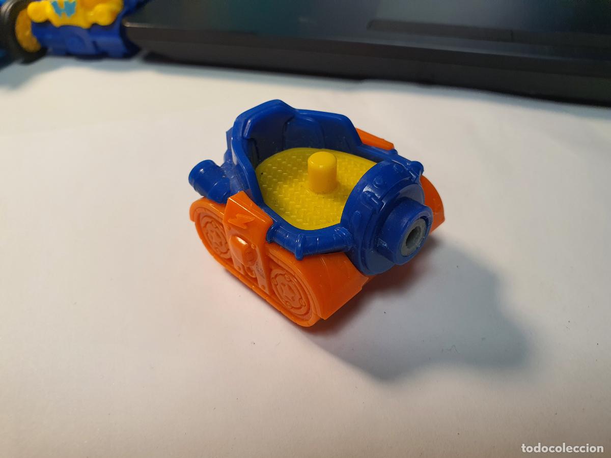 Juguetes antiguos y Juegos de colecci&oacute;n: VEHICULO COCHE SUPERZINGS - Magicbox 2020 - SUPERZING