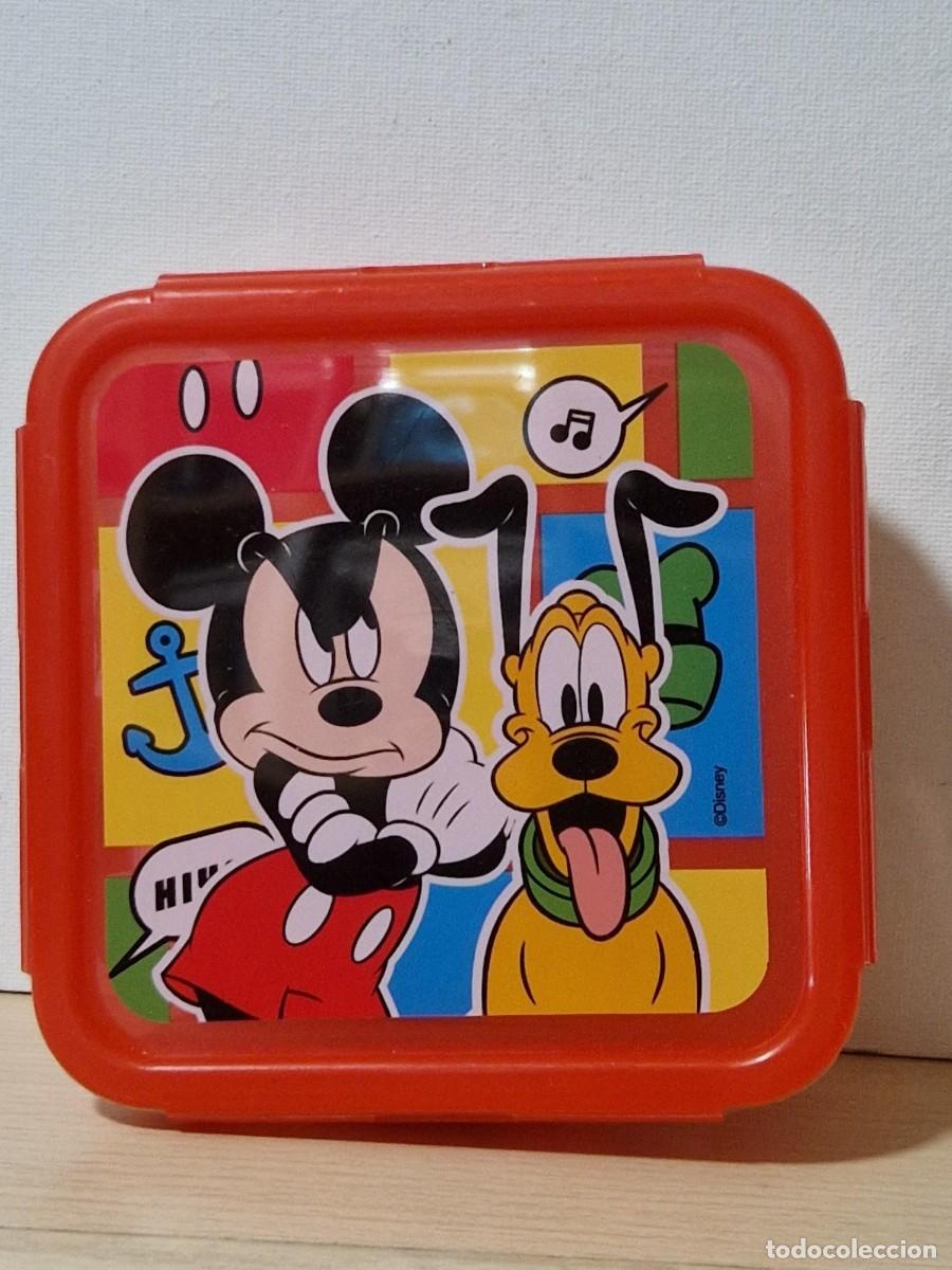 Juguetes antiguos y juegos de colecci&oacute;n: Recipiente herm&eacute;tico cuadrado de pl&aacute;stico para comida de 500 ml de Mickey Mouse