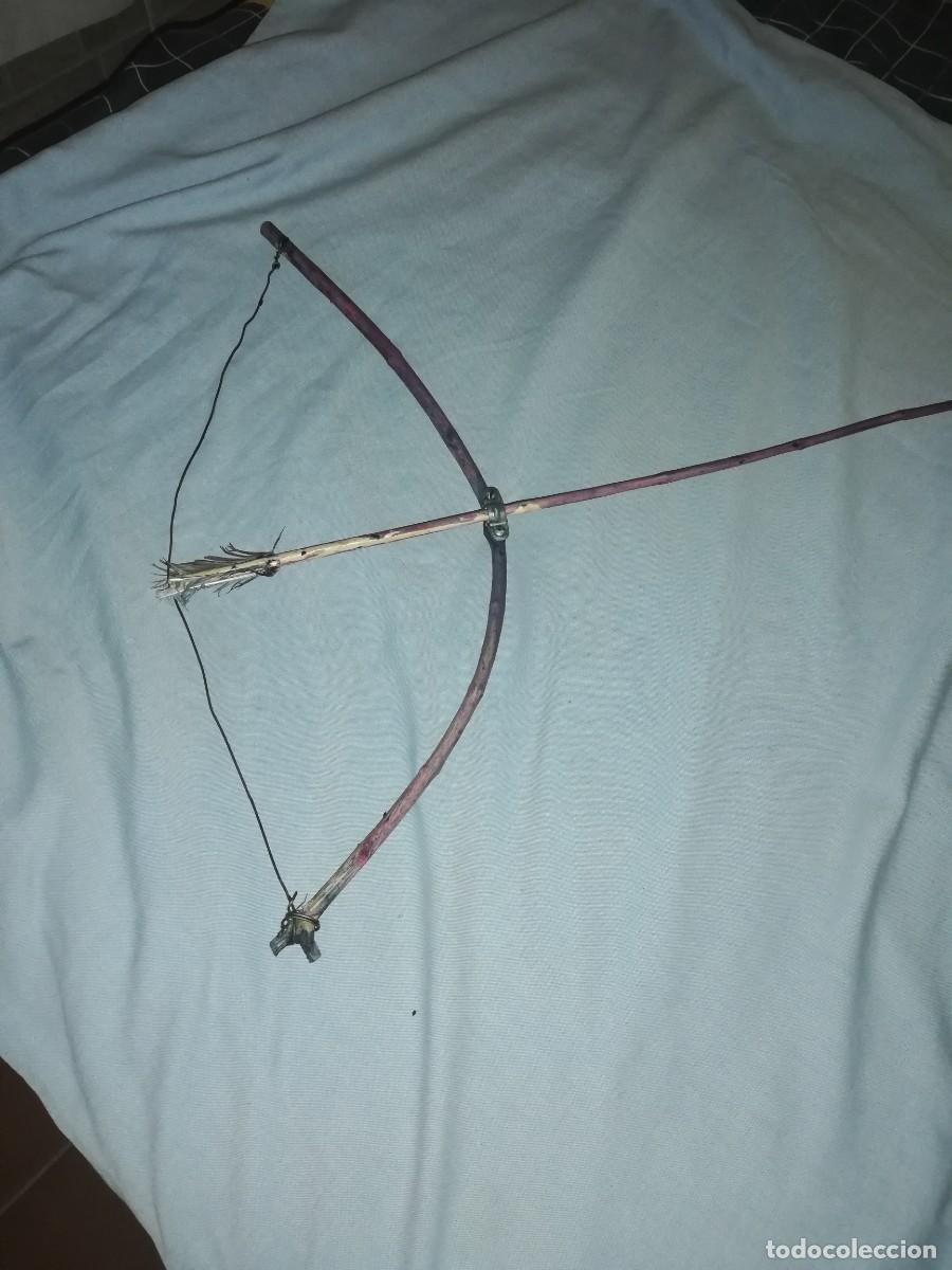 Juguetes antiguos y juegos de colecci&oacute;n: Arco y flecha juguete antiguo hecho a mano