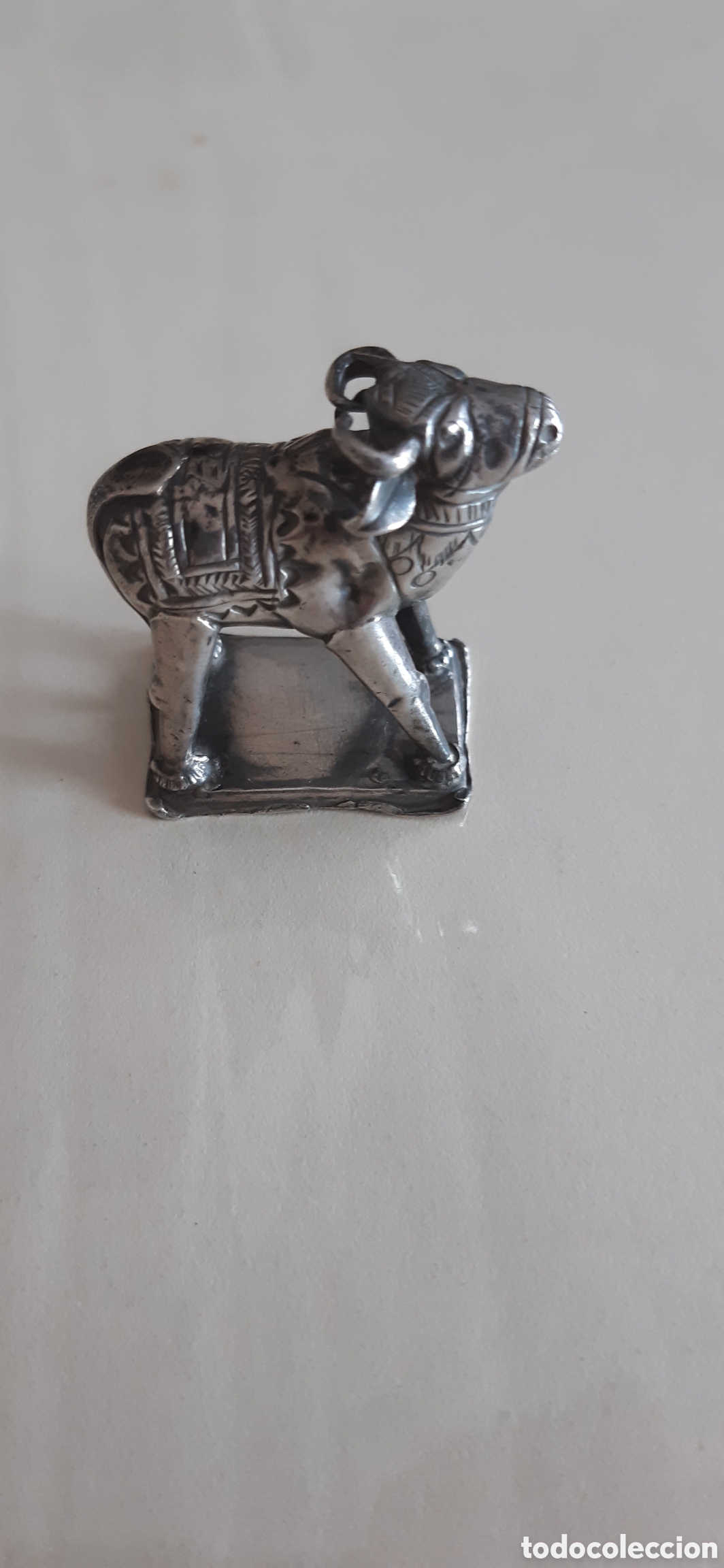 Altes Spielzeug und Spiele: Juguete(VACA SAGRADA) en plata.