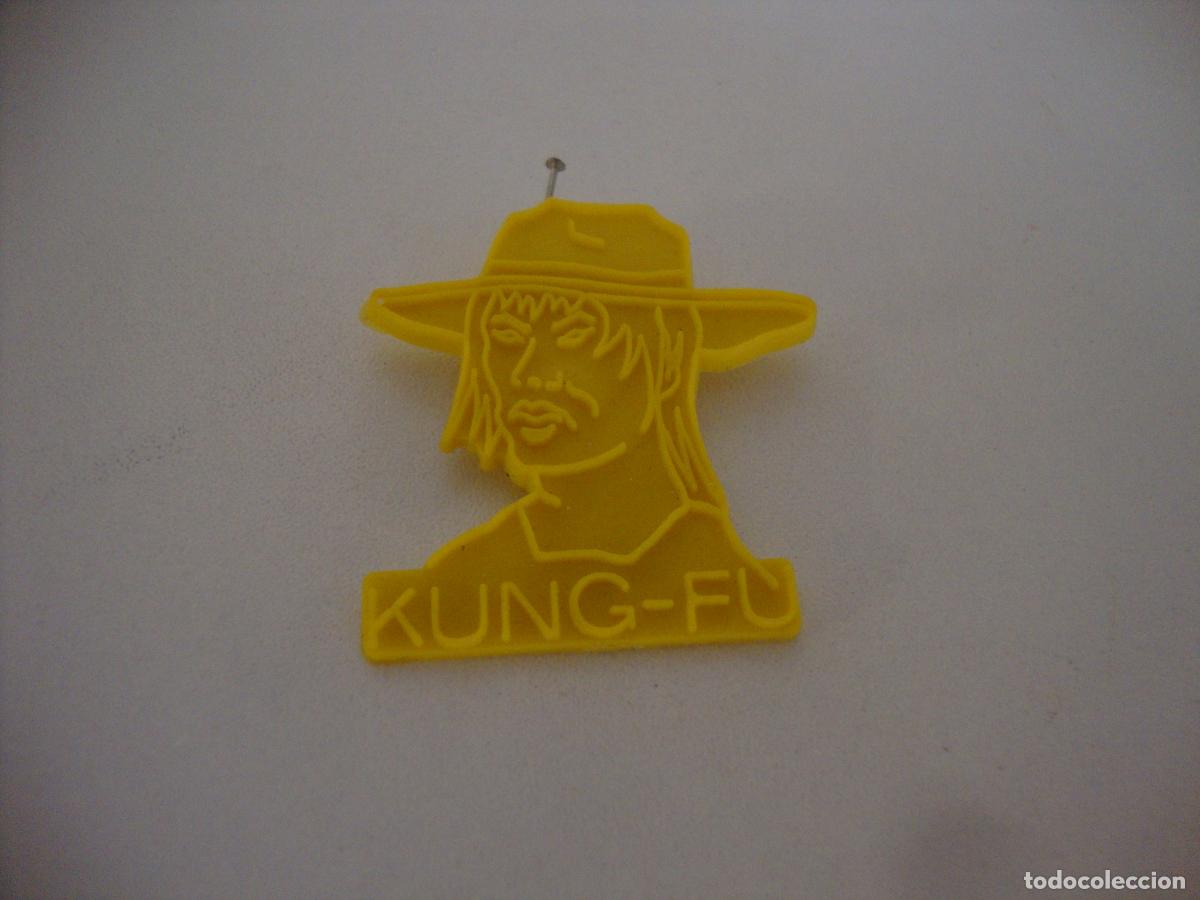 Juguetes antiguos y Juegos de colecci&oacute;n: AGUJA PERSONAJE DE KUNG FU