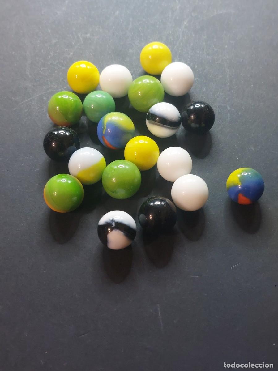 Juguetes antiguos y Juegos de colecci&oacute;n: CANICAS DE PORCELANA 18 UNIDADES 16 mm DI&Aacute;METRO