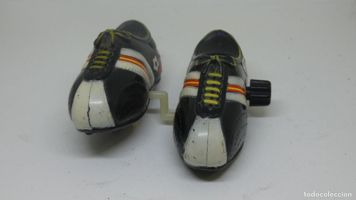 Juguetes antiguos y juegos de colecci&oacute;n: BOTAS DE FUTBOL. ESPA&Ntilde;A '82 . FEBER .