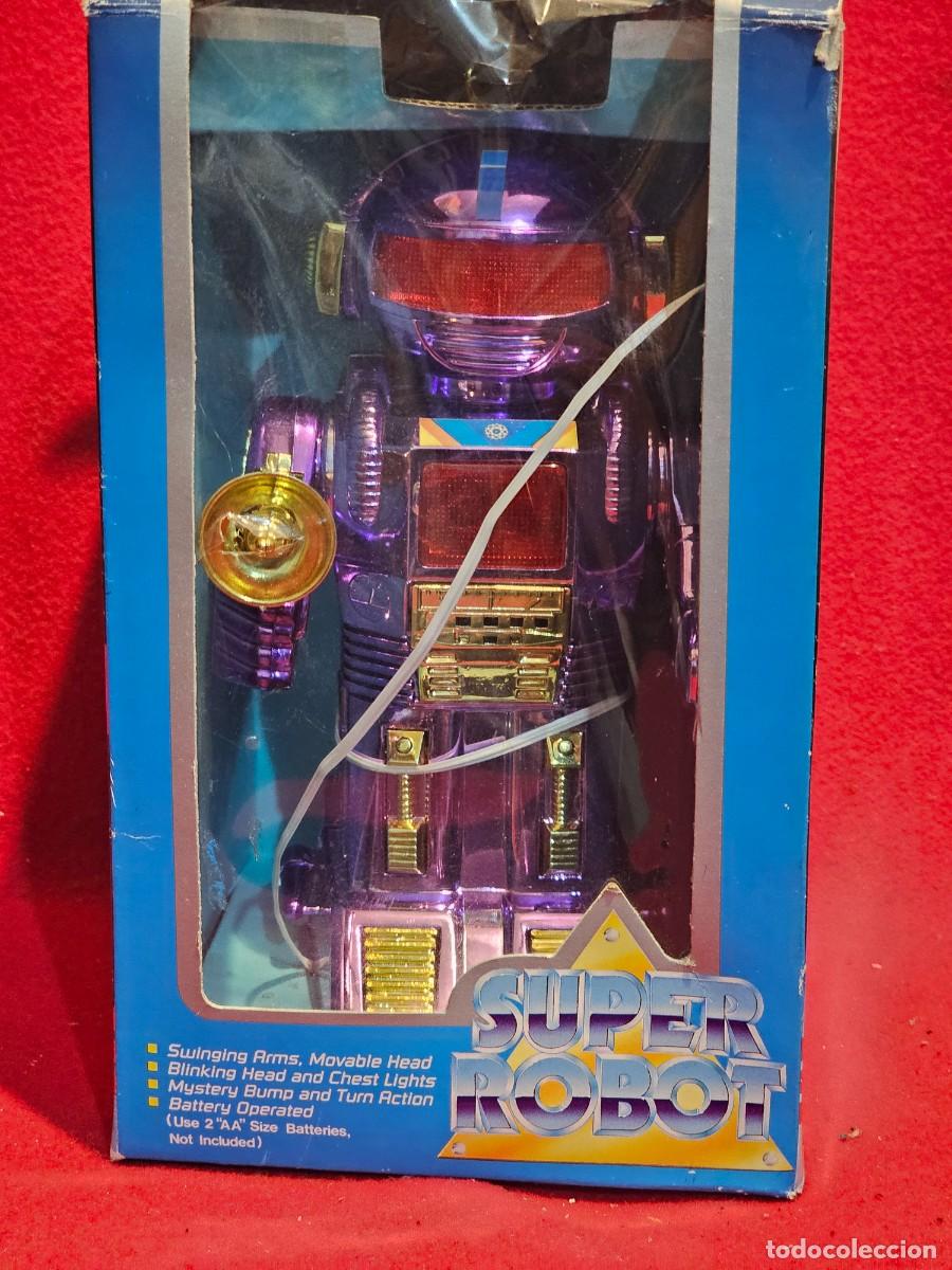 Juguetes antiguos y juegos de colecci&oacute;n: JUGUETE SUPER ROBOT EN CAJA.
