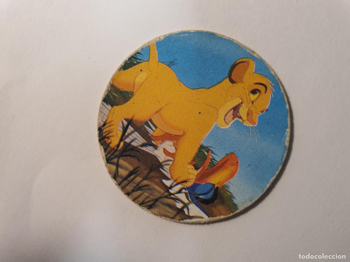 Juguetes antiguos y Juegos de colecci&oacute;n: TAZO PANINI CAPS - DISNEY EL REY LEON - TRASERA ROI LION - N&ordm; 9