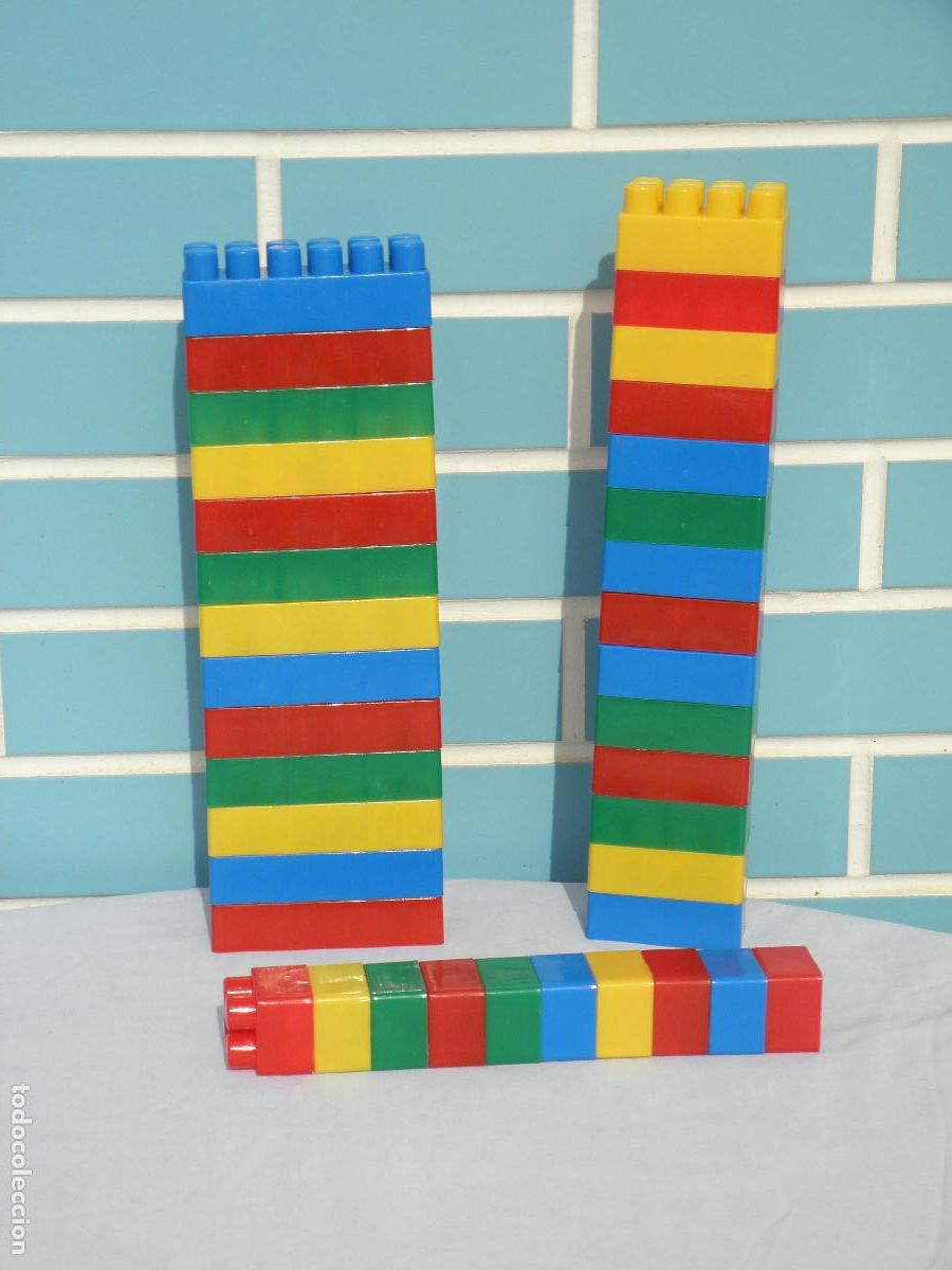 Juguetes antiguos y Juegos de colecci&oacute;n: Antiguo lote de piezas de construcci&oacute;n de pl&aacute;stico de colores