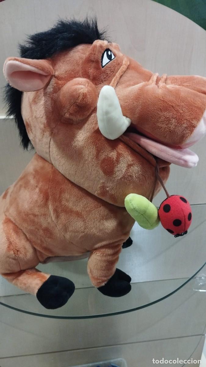 Juguetes antiguos y Juegos de colecci&oacute;n: Peluche mediano Pumba, El Rey Le&oacute;n &rdquo;DISNEY&rdquo;