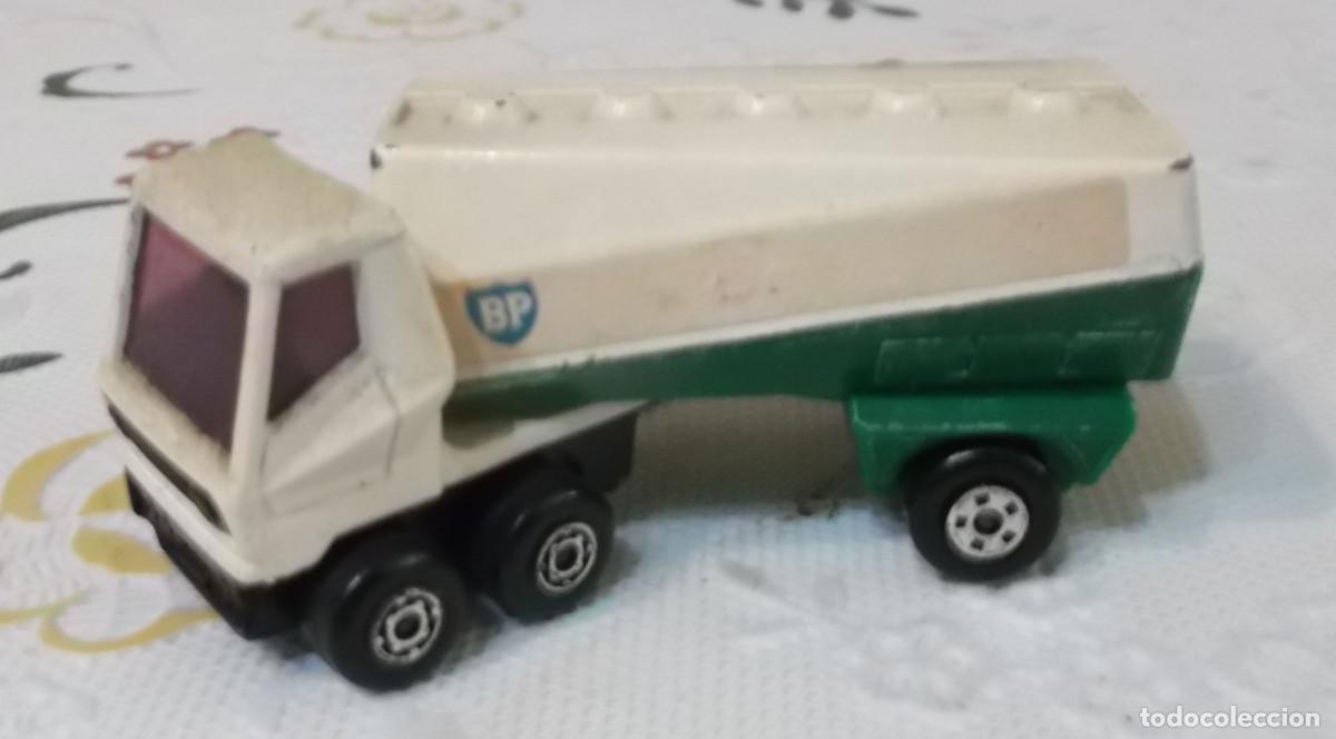 Juguetes antiguos y Juegos de colecci&oacute;n: camion con remolque BP Matchbox