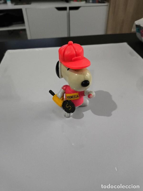 Juguetes antiguos y Juegos de colecci&oacute;n: Juguete Snoopy Indonesia, McDonald's, 1999