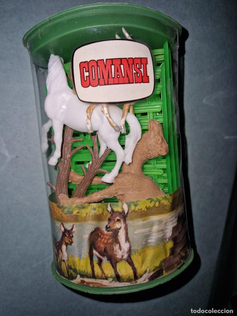 Juguetes antiguos y Juegos de colecci&oacute;n: Zoo de Comansi pl&aacute;stico a&ntilde;os 70- Bote de animales y vallas