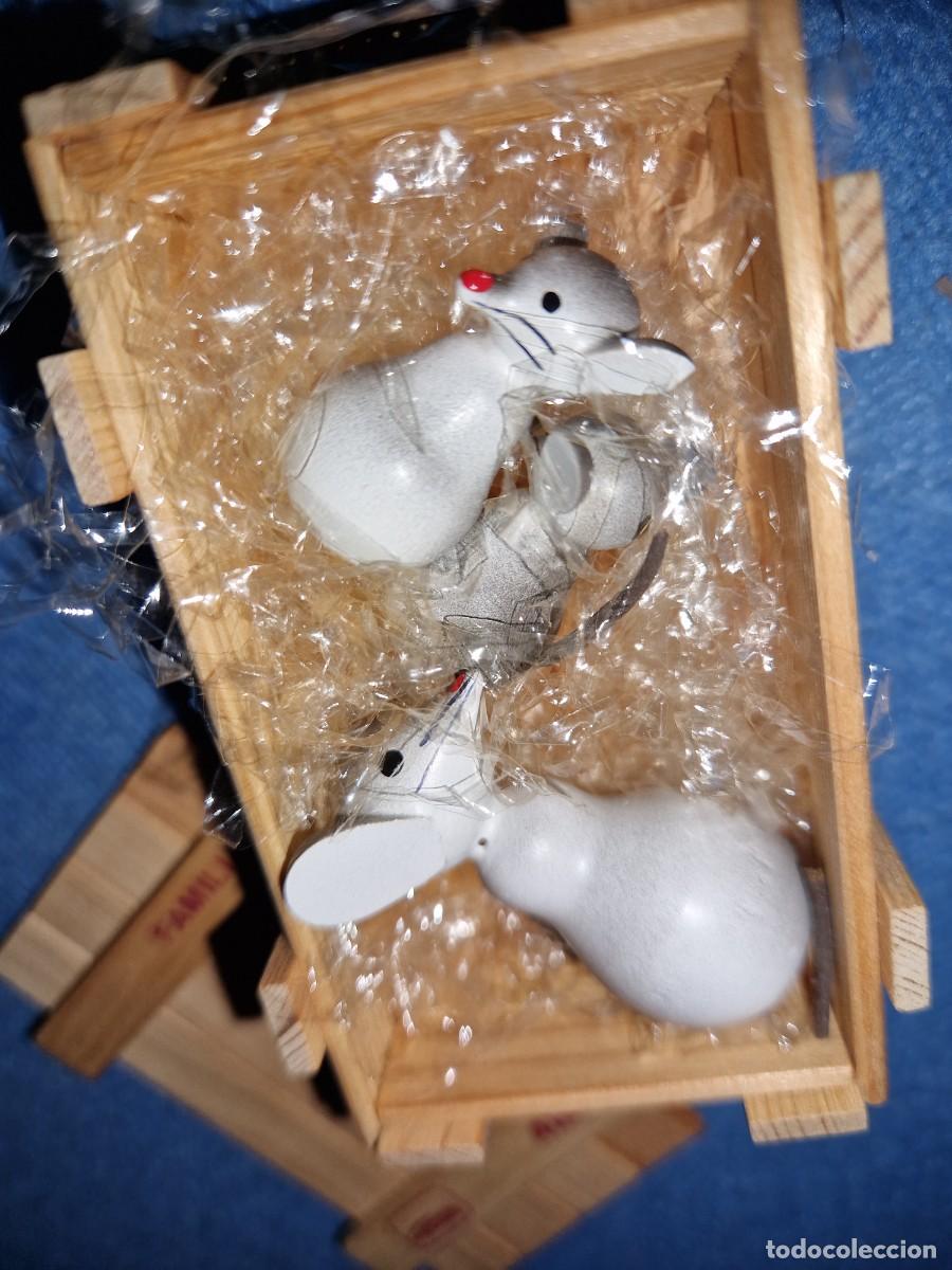 Juguetes antiguos y Juegos de colecci&oacute;n: FIGURAS DE ANIMALES DE GOULA EN ESTUCHE DE MADERA