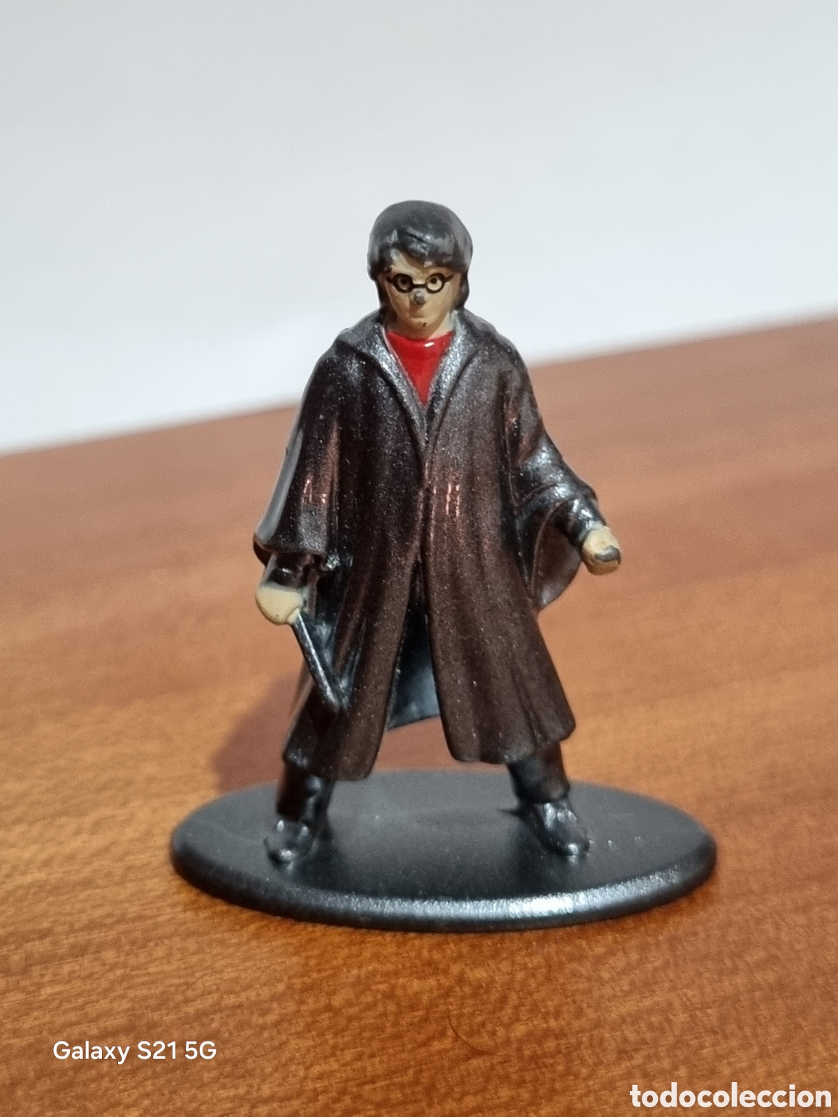 Juguetes antiguos y Juegos de colecci&oacute;n: FIGURA DE METAL HARRY POTTER 4 CENT&Iacute;METROS