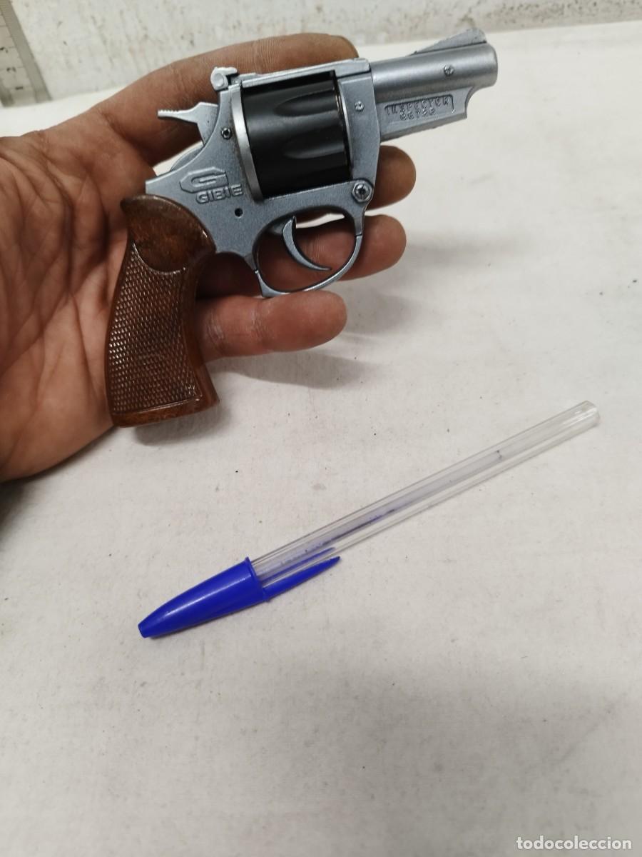 Jouets Anciens et Jeux de collection: Antigua pistola, revolver de juguete. Marca Gibie espa&ntilde;ola, Inspector 88726, acciona. De petardos.