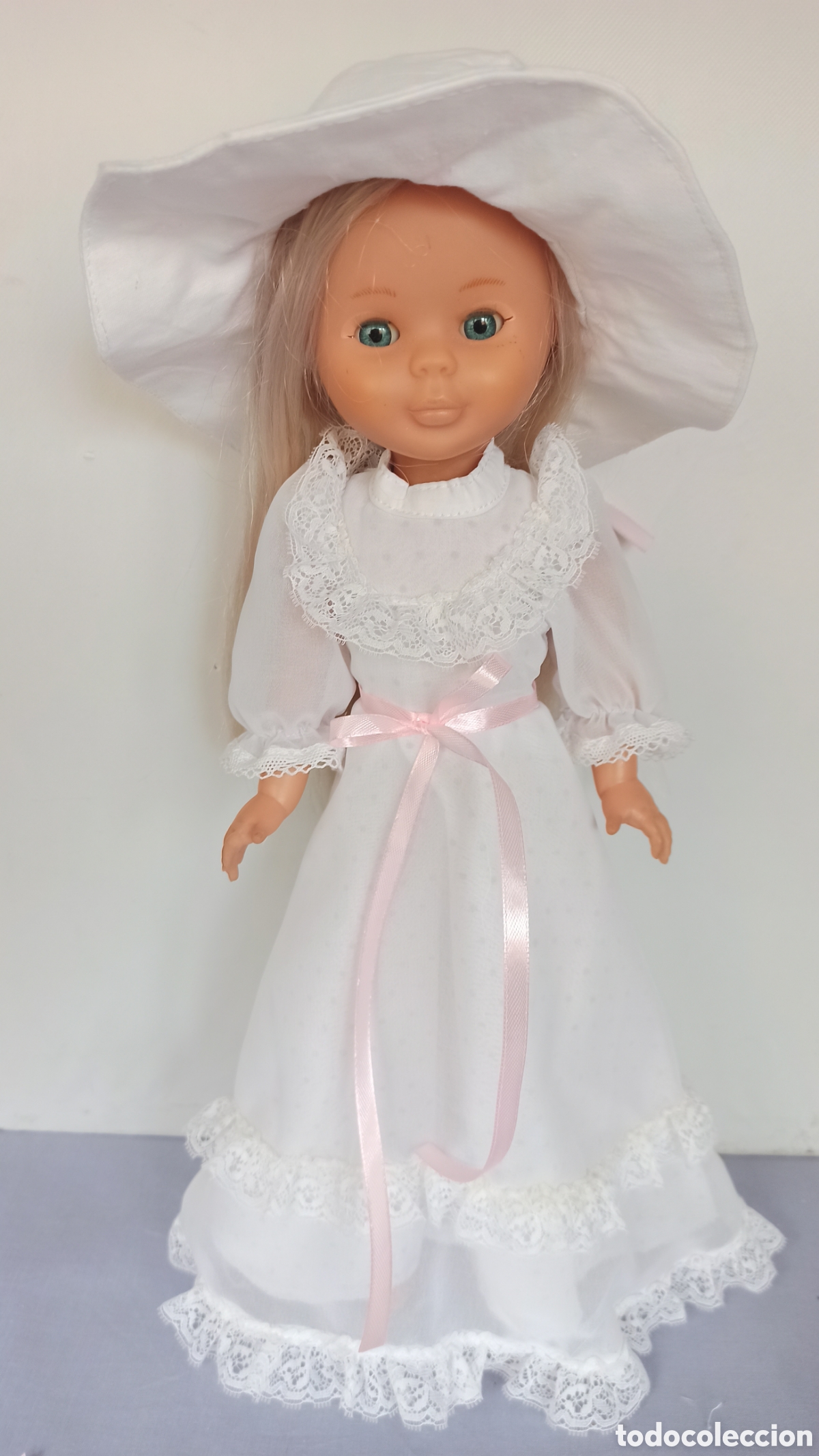 Altes Spielzeug und Spiele: Vestido Nostalgia, replica