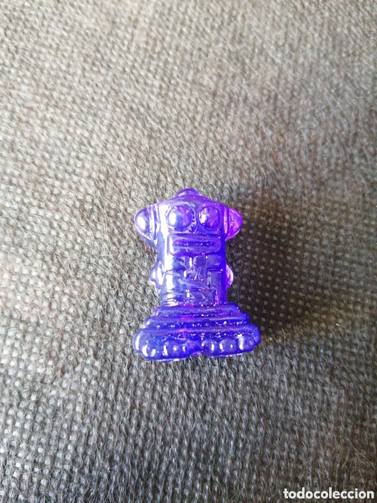 Juguetes antiguos y Juegos de colecci&oacute;n: GOGO GOGO'S MAGIC BOX PASTELITOS MU&Ntilde;ECO FIGURA PHOSKITO ROBOT AZUL O MORADO SEMITRANSPARENTE