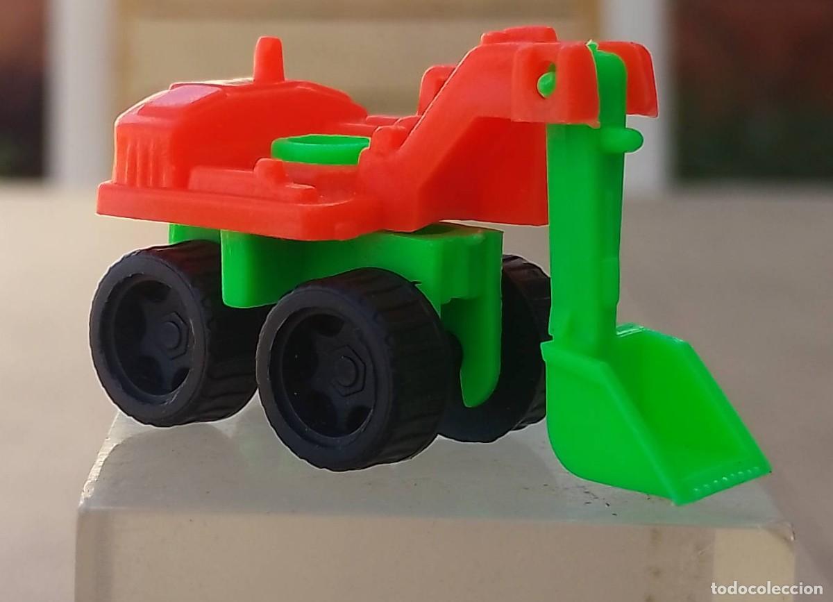Juguetes antiguos y Juegos de colecci&oacute;n: Phoskitos, Veh&iacute;culo Colecci&oacute;n Monstruos de Acero de Ayer, Hoy y Ma&ntilde;ana