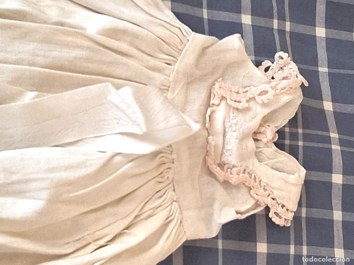 Juguetes antiguos y juegos de colecci&oacute;n: FALDON PARA MU&Ntilde;ECA BEBE - Foto 2