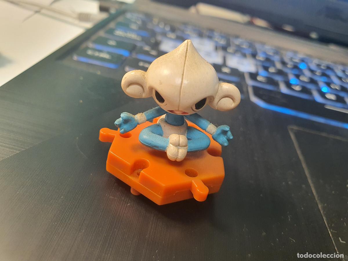 Brinquedos antigos e Jogos de cole&ccedil;&atilde;o: FIGURA NINTENDO POKEMON MEDITITE 3CM APROX