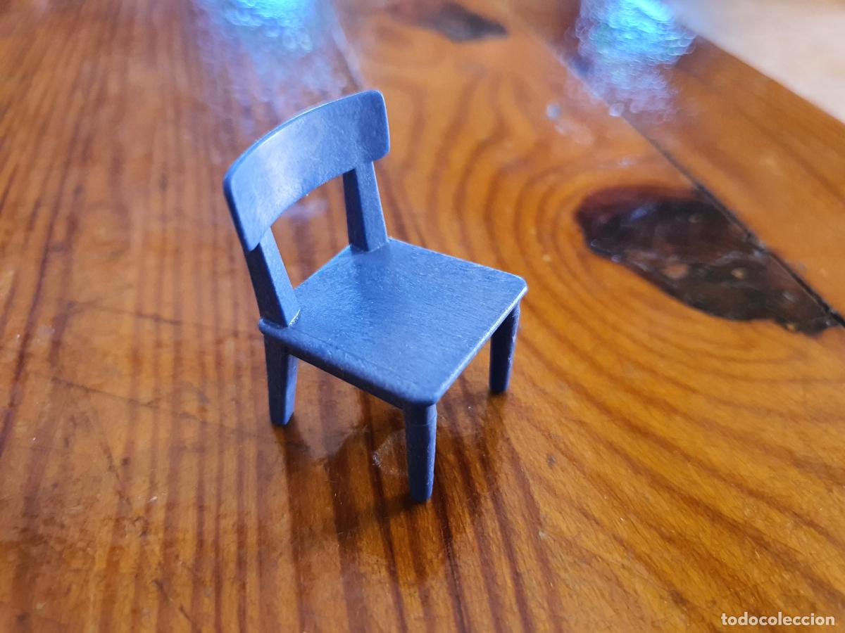 Brinquedos antigos e Jogos de cole&ccedil;&atilde;o: FIGURA ACCESORIO SILLA AZUL - PLAYMOBIL GEOBRA 1986 -