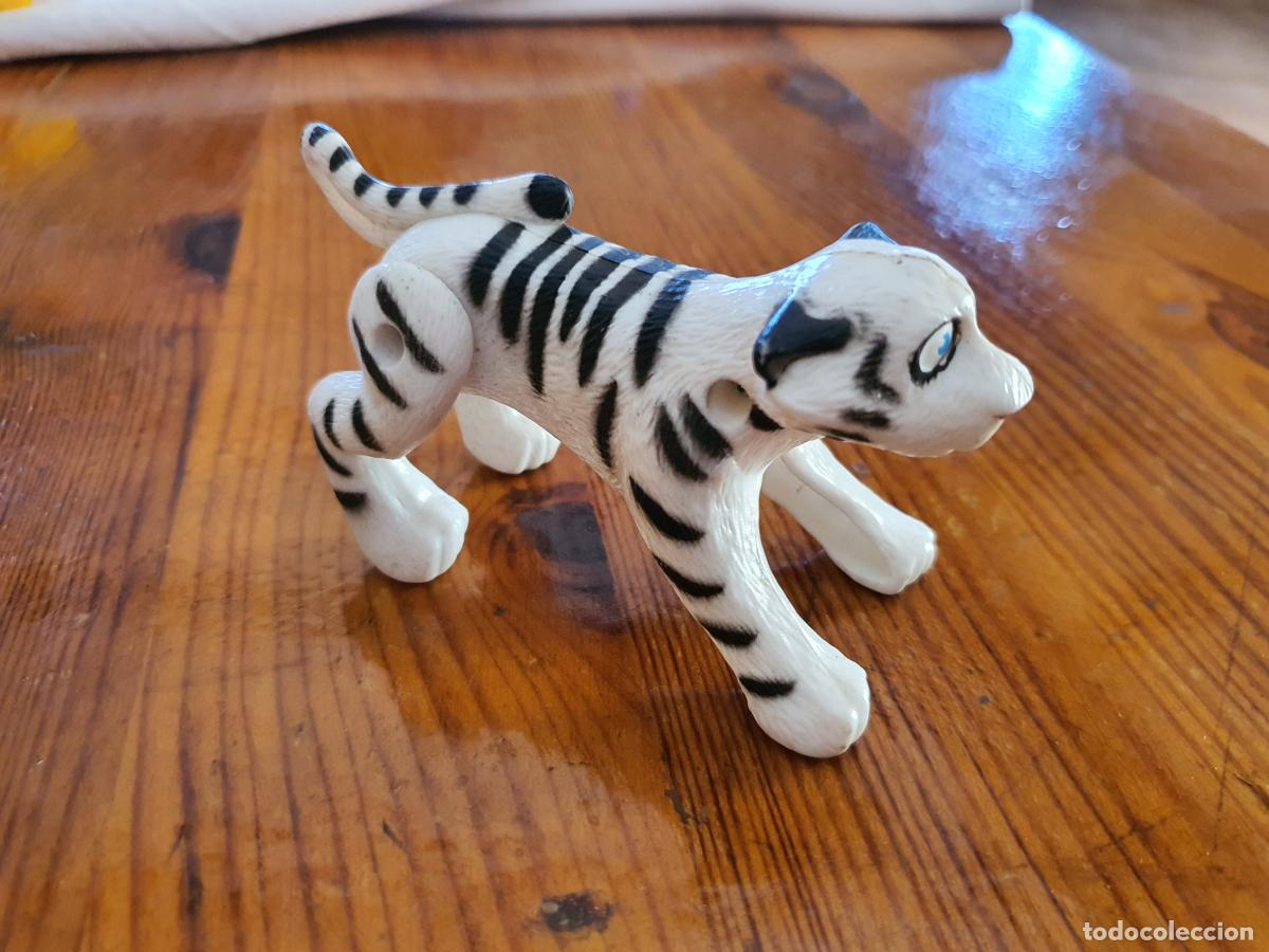 Juguetes antiguos y Juegos de colecci&oacute;n: FIGURA TIGRE - DESCONOZCO COLECCION - 11CM LARGO X 6 ALTO APROX