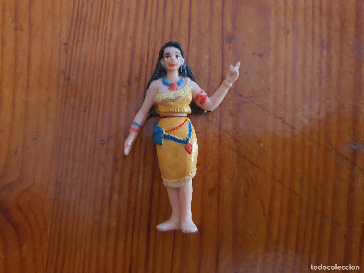 Brinquedos antigos e Jogos de cole&ccedil;&atilde;o: FIGURA DISNEY POCAHONTAS - 6CM APROX ALTO - SIN MARCA