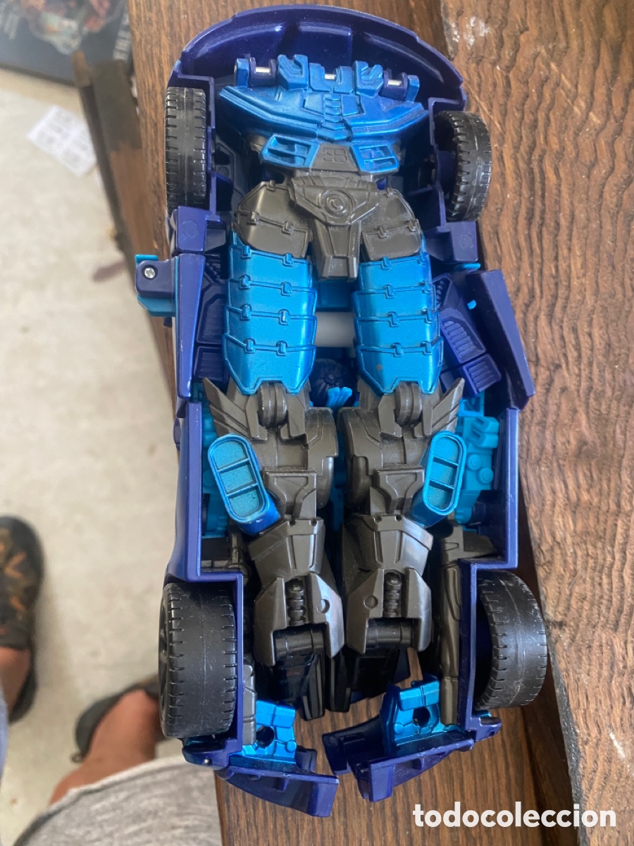 Juguetes antiguos y juegos de colecci&oacute;n: Auto coche transformers - Foto 2