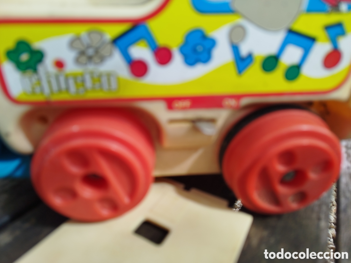Juguetes antiguos y juegos de colecci&oacute;n: Tren tocadiscos Chicco - Foto 7