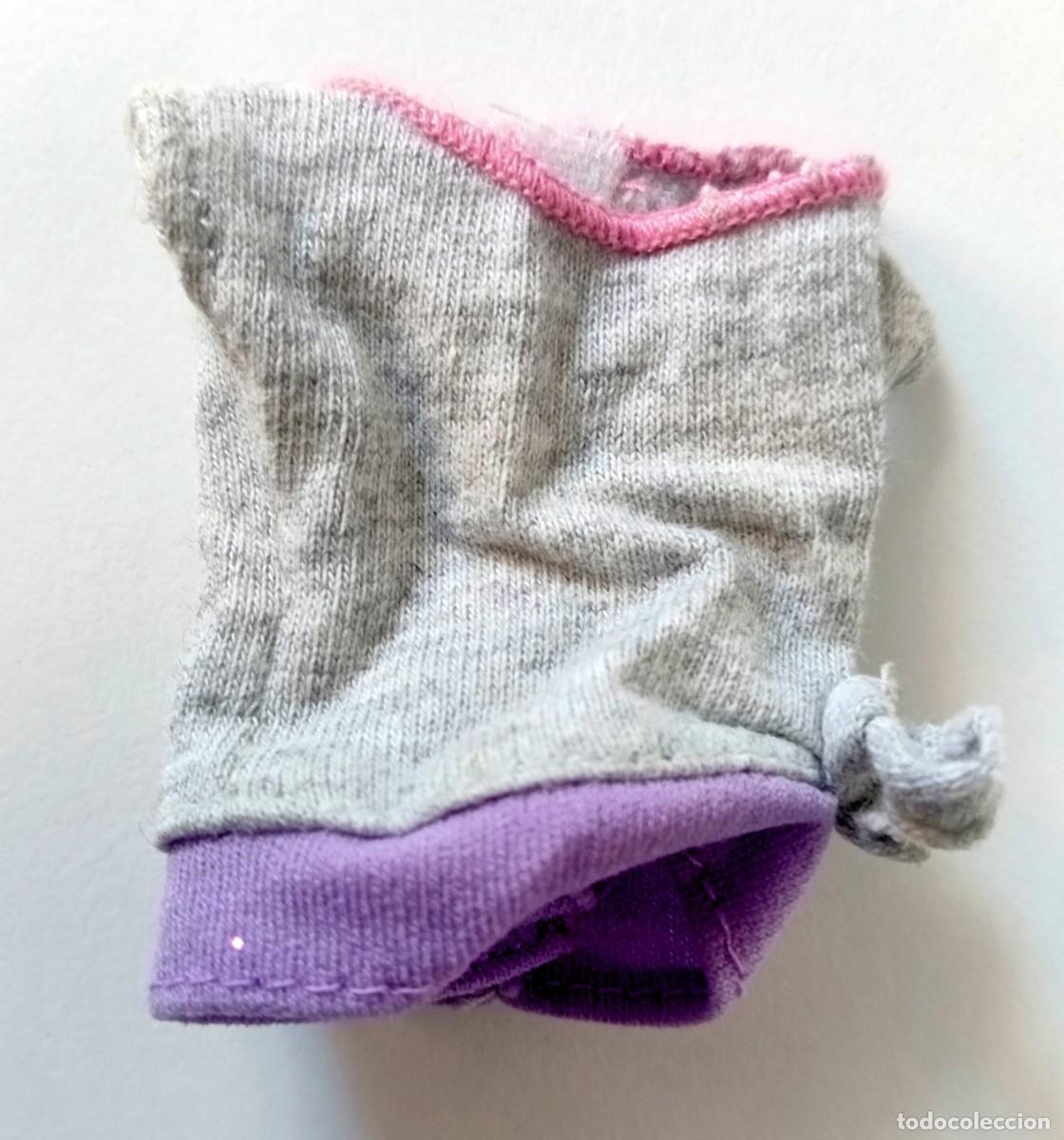 PRENDA PARA MU&Ntilde;ECA: REBECA GRIS CON VELCRO