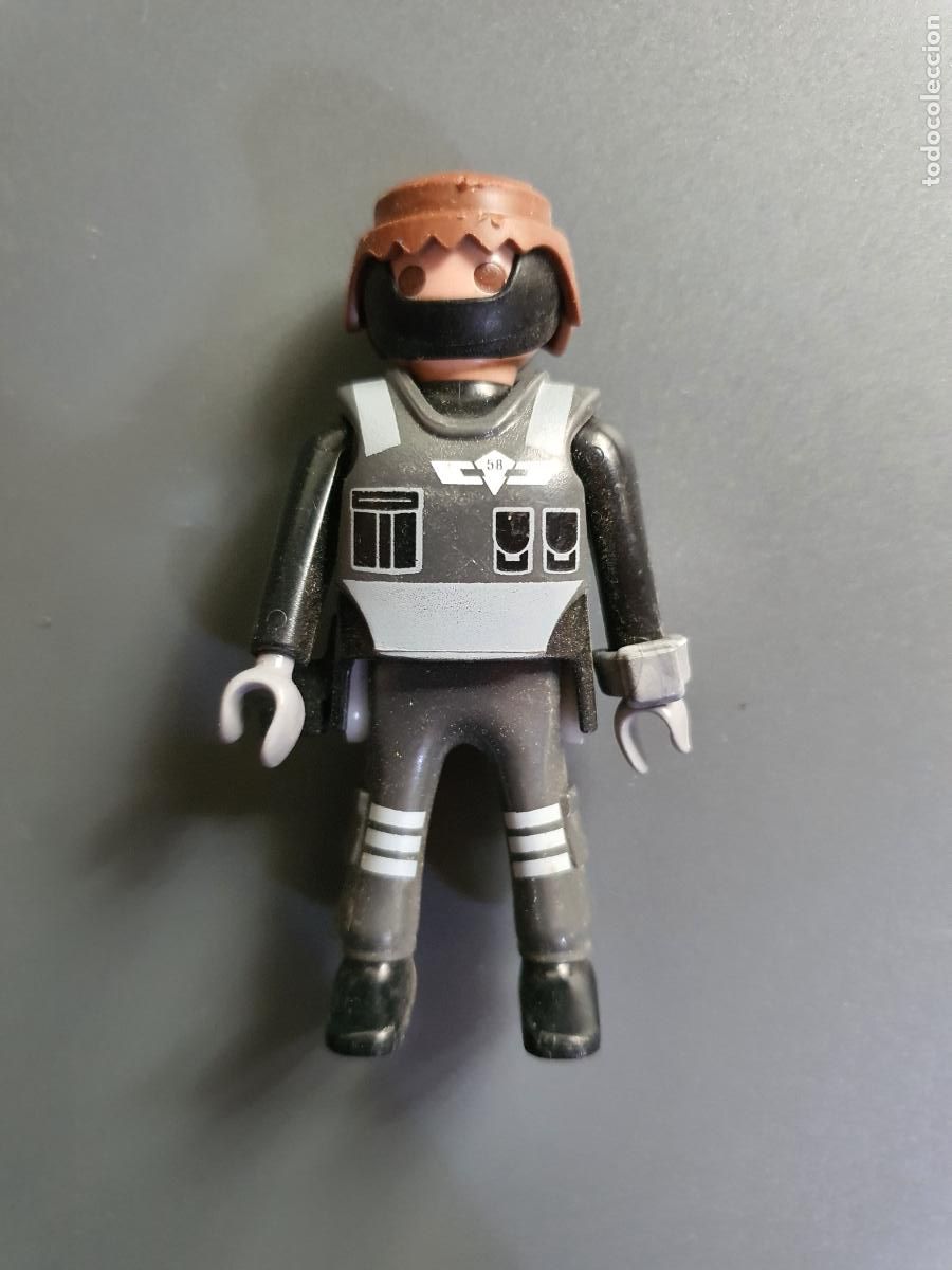 Antique Toys and Collectible Games: FIGURA PLAYMOBIL CLICK GEOBRA - 2009 POLICIA