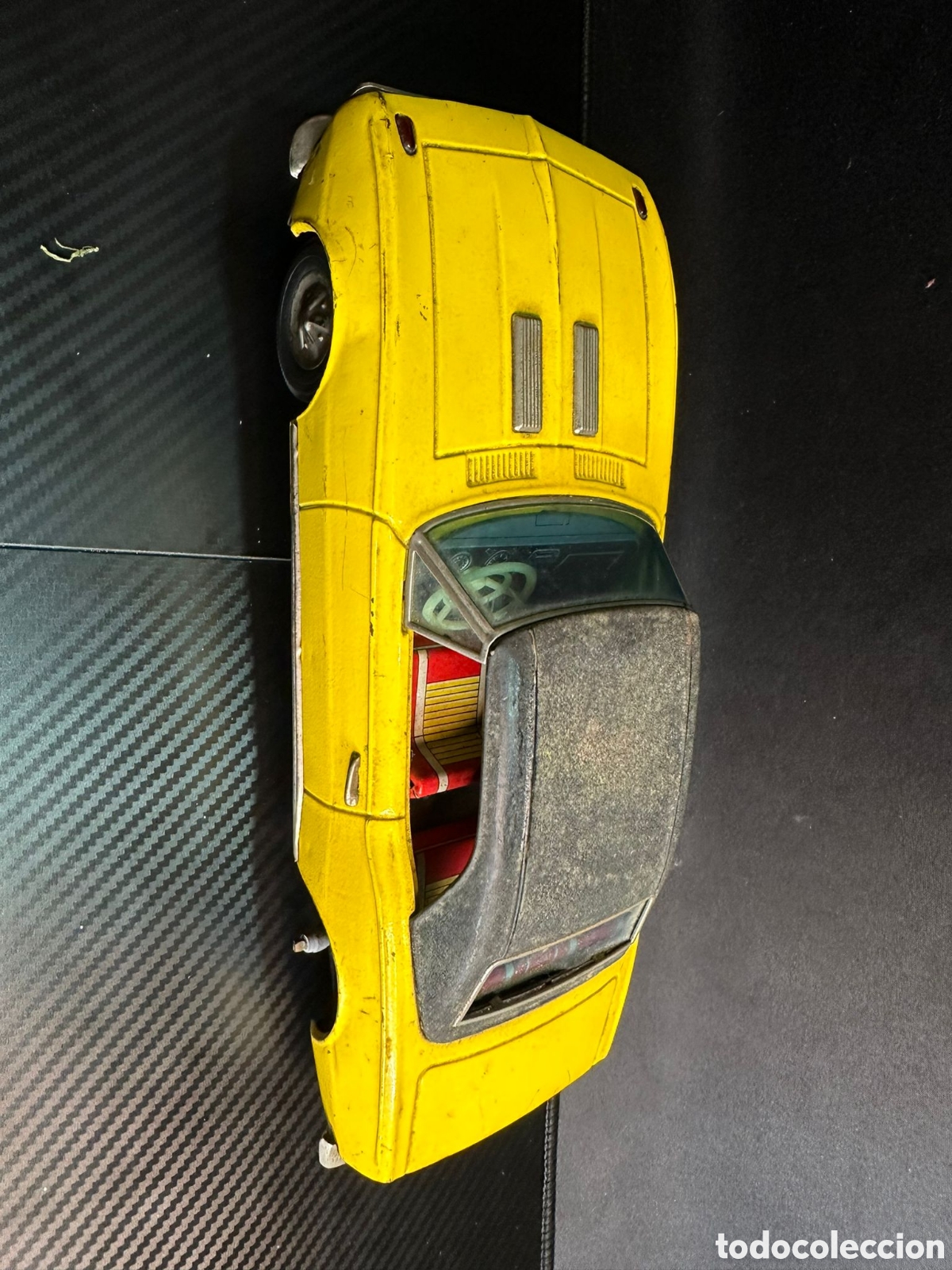 Juguetes antiguos y Juegos de colecci&oacute;n: Coche de hojalata a&ntilde;os 70 para restaurar