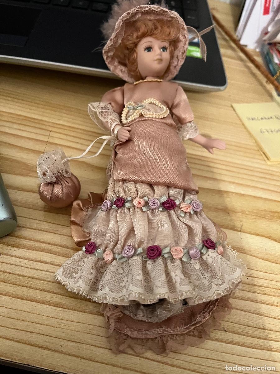Juguetes antiguos y Juegos de colecci&oacute;n: Muneca porcelana inglesa com 20 cm de alto vintage