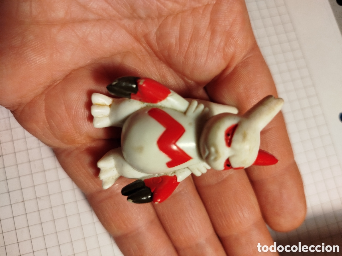 Juguetes antiguos y Juegos de colecci&oacute;n: Figura Pok&eacute;mon pl&aacute;stico colecci&oacute;n