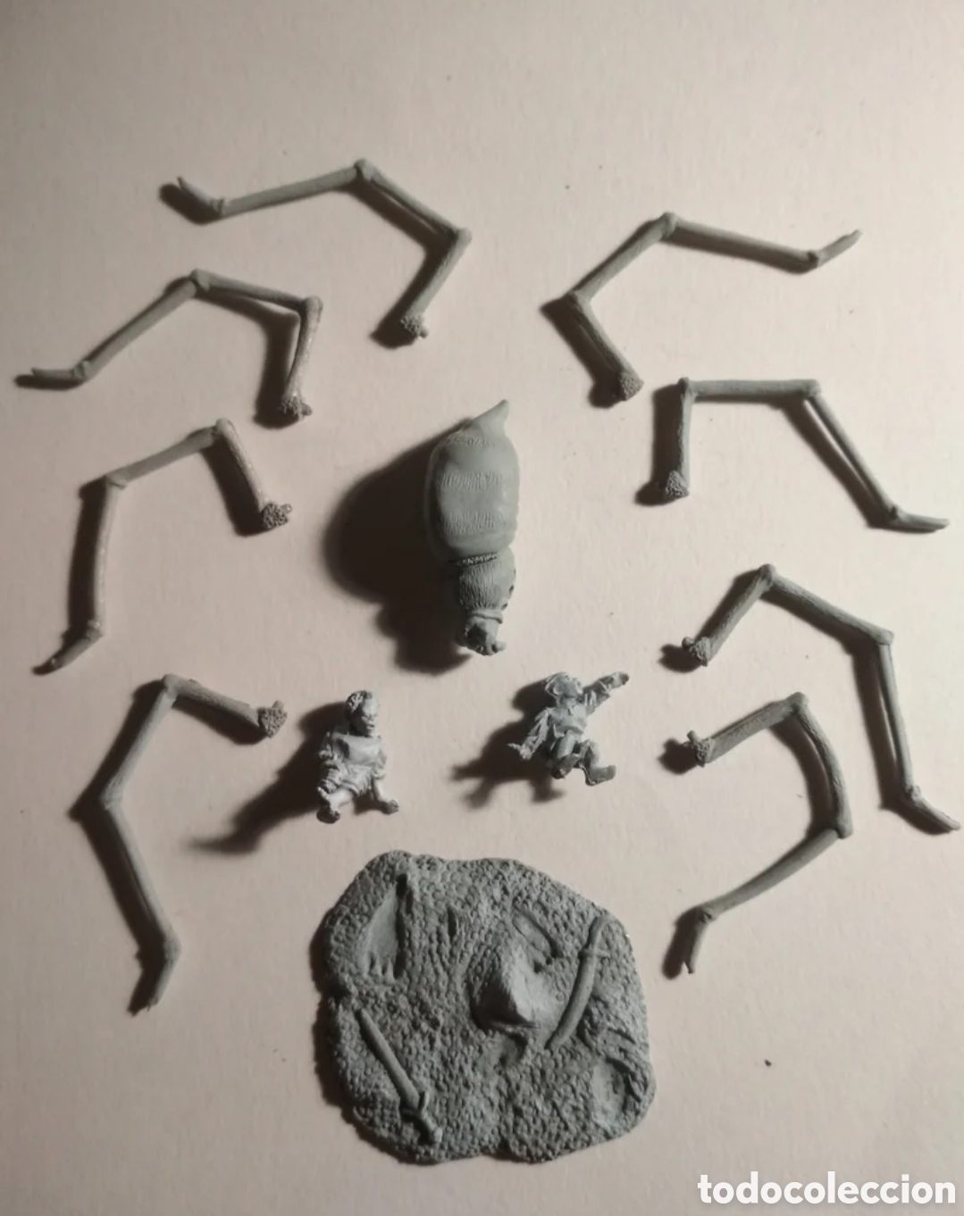 Antique Toys and Collectible Games: Ara&ntilde;a y dos hobbits de mithril se&ntilde;or de los anillos