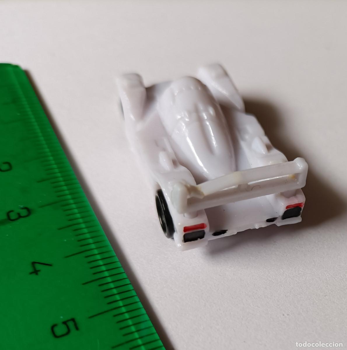 Giocattoli antichi e Giochi di collezione: coche de cars ? zaini ? miniatura blanco de huevo sorpresa mino coche vehiculo carreras