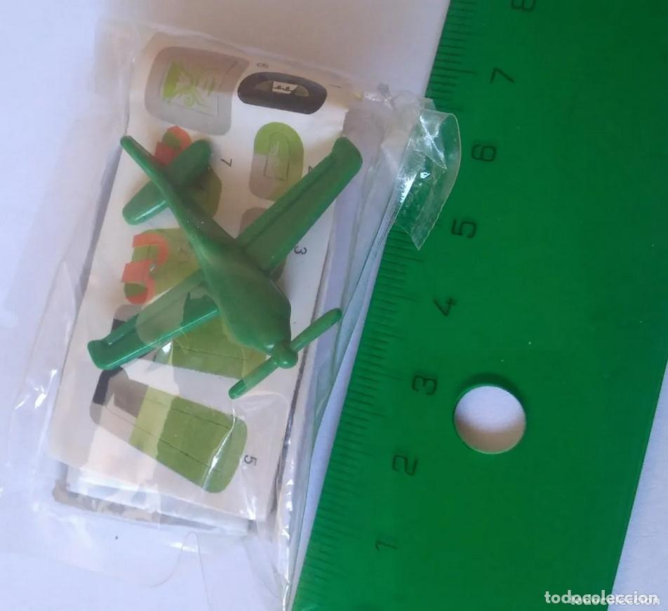 Juguetes antiguos y Juegos de colecci&oacute;n: zaini avion pixar 3d montable disney miniatura diorama escala plane avioneta stickers pegatinas