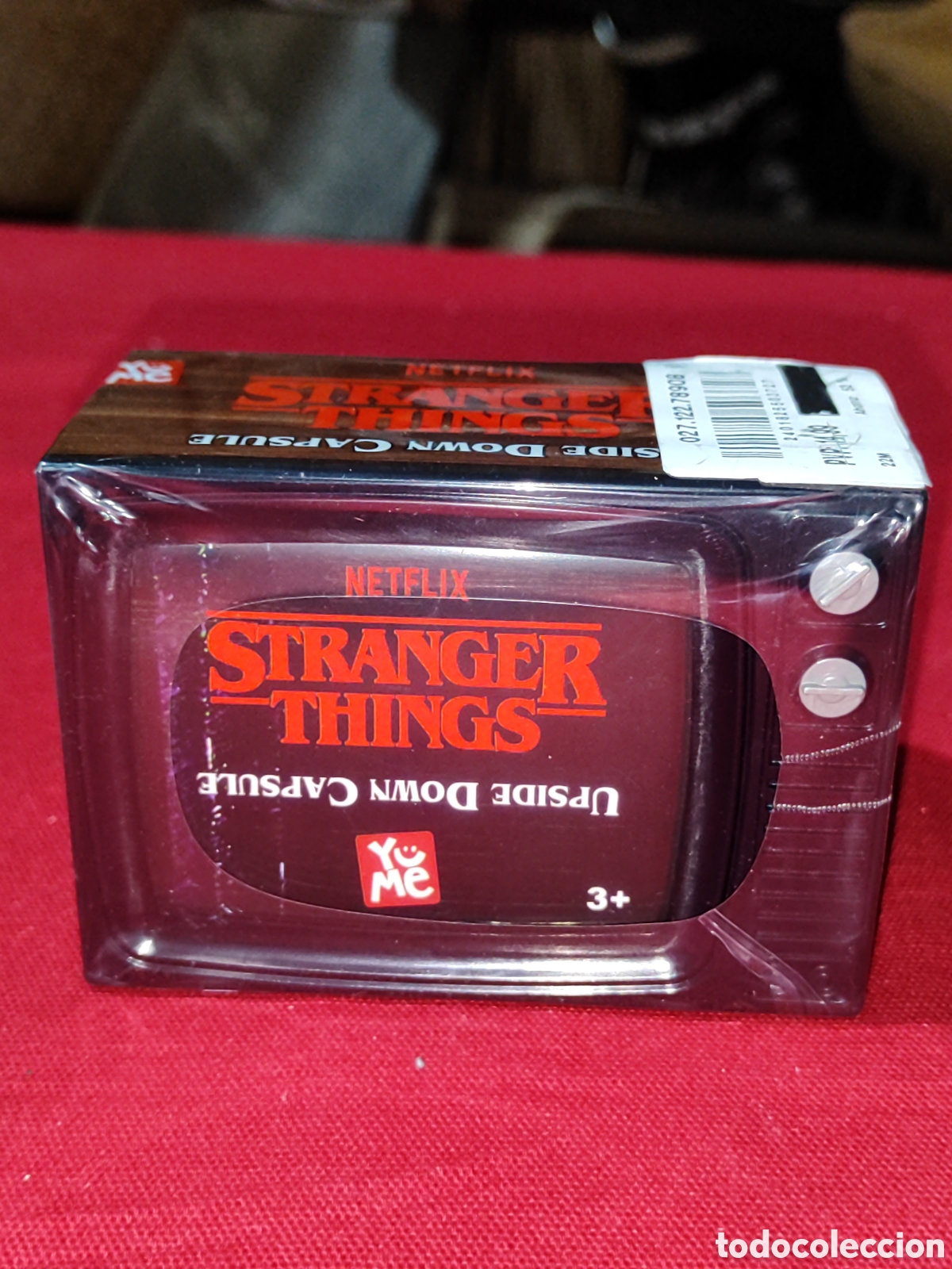 Giocattoli antichi e Giochi di collezione: Televisor retro Upside Down Capsule con figurita promocional Stranger Things Yume Famosa toy